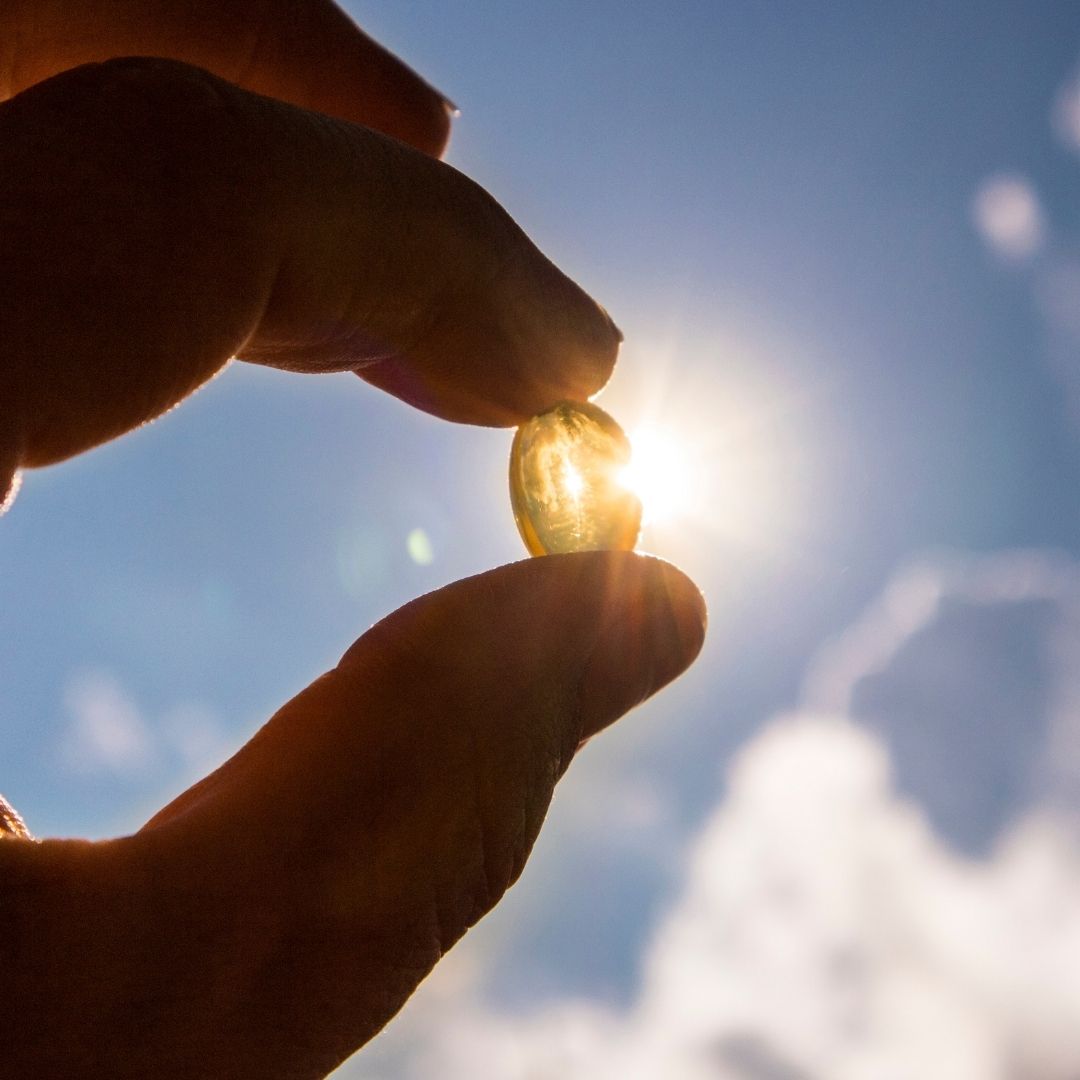 La vitamine D : rôle, soleil, formes D2/D3 et apports journaliers — le dossier complet